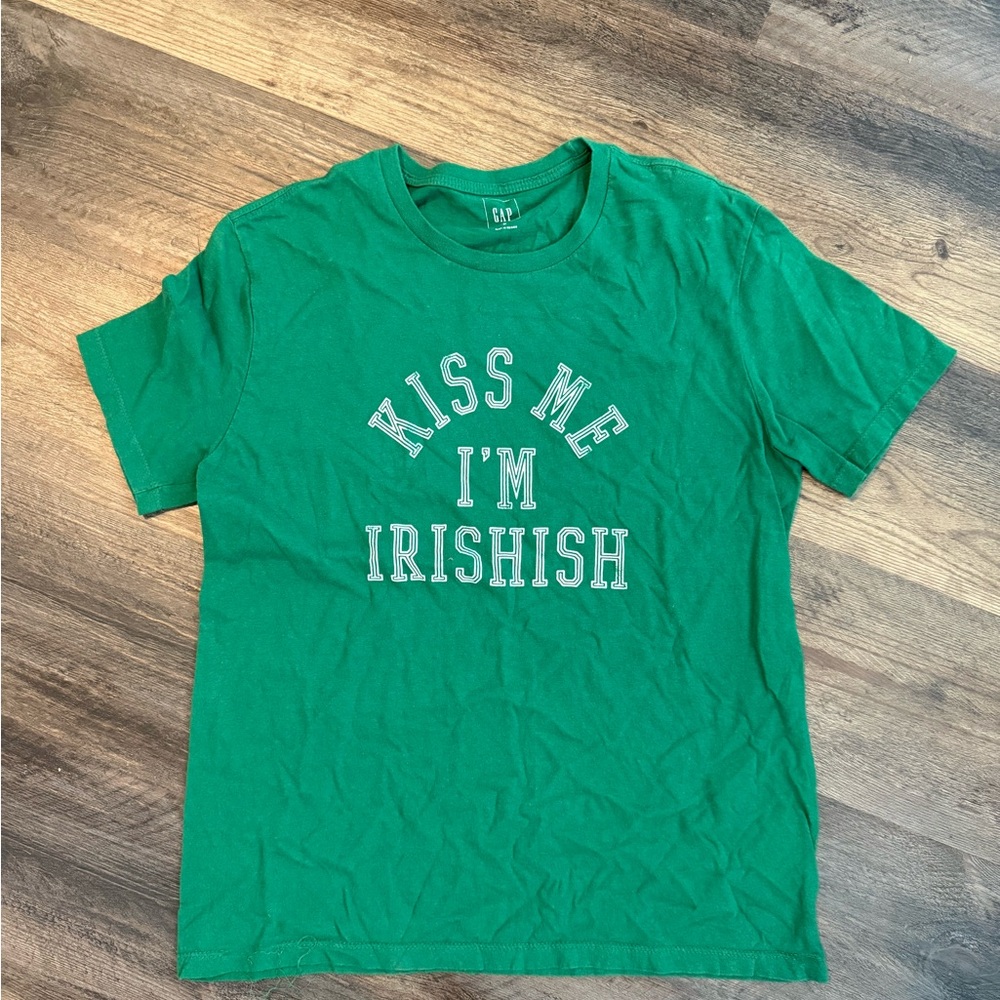 GAP Green 'Kiss Me I'm Irish' Tee
